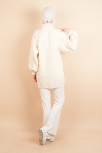 Balon Kol Düz Basic Hakim Yaka Fermuarlı Tunik Kazak Krem - 4