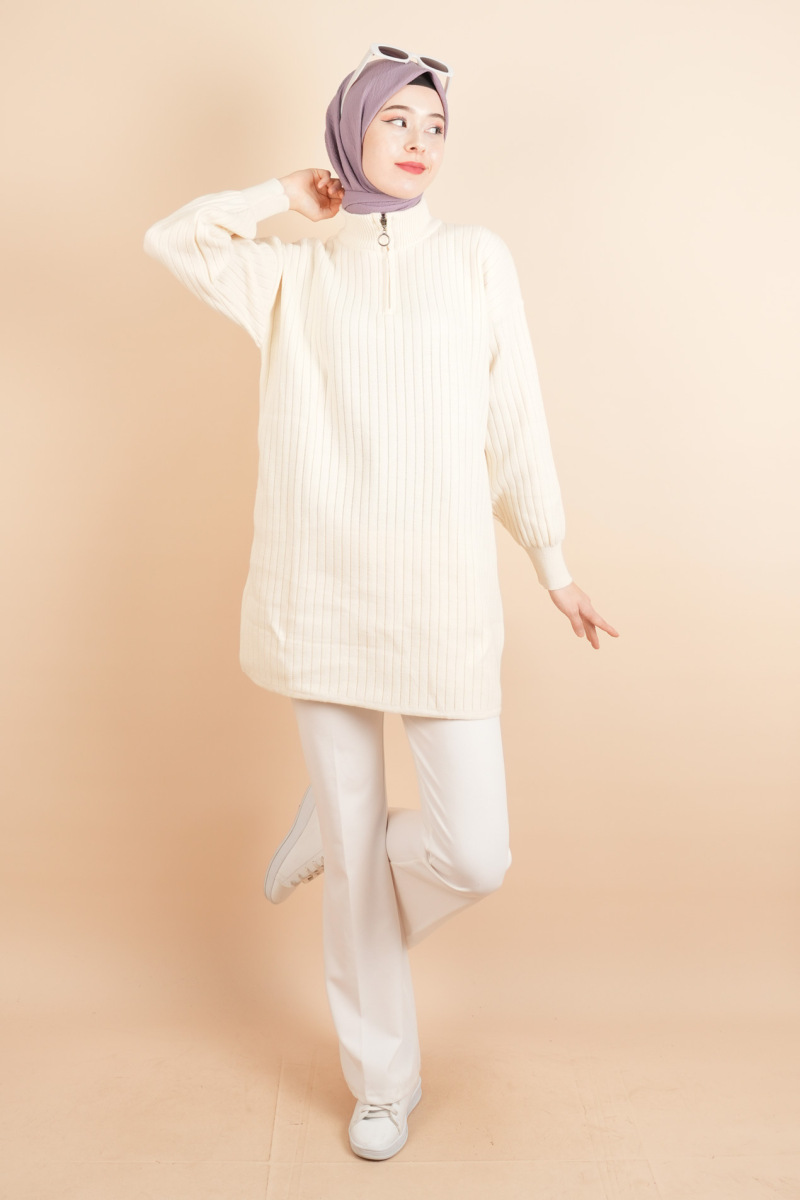 Fermuarlı Yarım Hakim Yaka Dik Fitilli Tunik Kazak Krem - 1