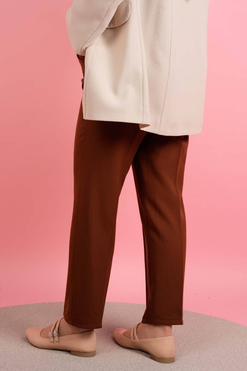 Kadın Dar Kalıp Havuç Pantolon Bel Lastikli Pantolon Kahverengi - 2