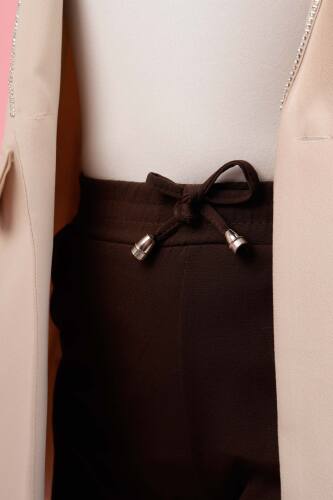 Kadın Dar Kalıp Havuç Pantolon Bel Lastikli Pantolon Koyu Kahverengi - 4