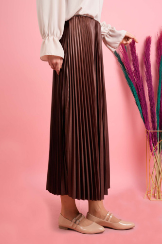 Kadın Deri Görünümlü Piliseli Etek Kahverengi - 03Kız Kulesi Teks (1)