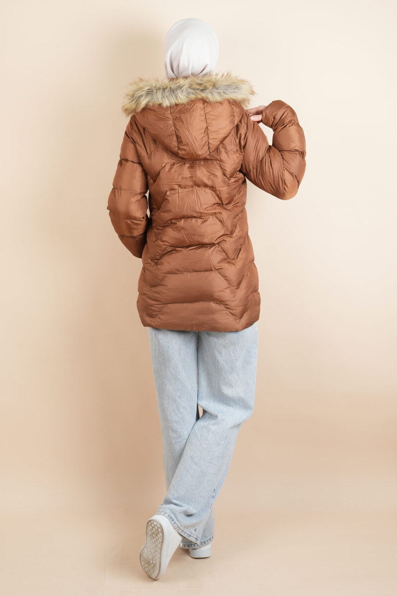 Tesettür Araboy Şişme Mont Zigzag Desenli Kapüşonlu Şişme Mont Kahverengi - 3