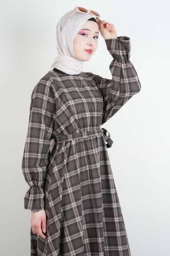 Tesettür Elbise Bel Lastikli Fırfır Kol Ekose Elbise Kahverengi - 2