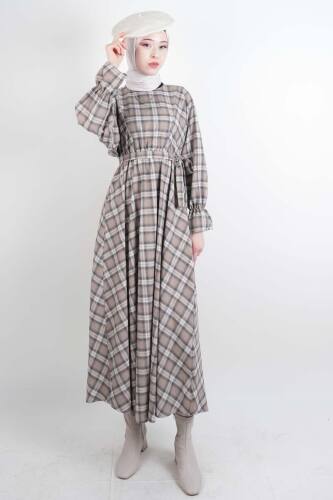 Tesettür Elbise Bel Lastikli Fırfır Kol Ekose Elbise Krem - 1