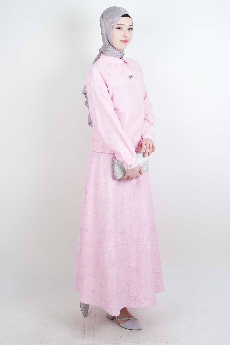 Tesettür Takım Kendinden Çiçek Kabartmalı Desenli Etekli İkili Takım Pembe - 2