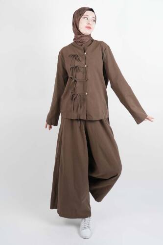 Tesettür Takım Ön Bağcık Detaylı Keten Bol Paçalı 2'li Takım Kahverengi - 1