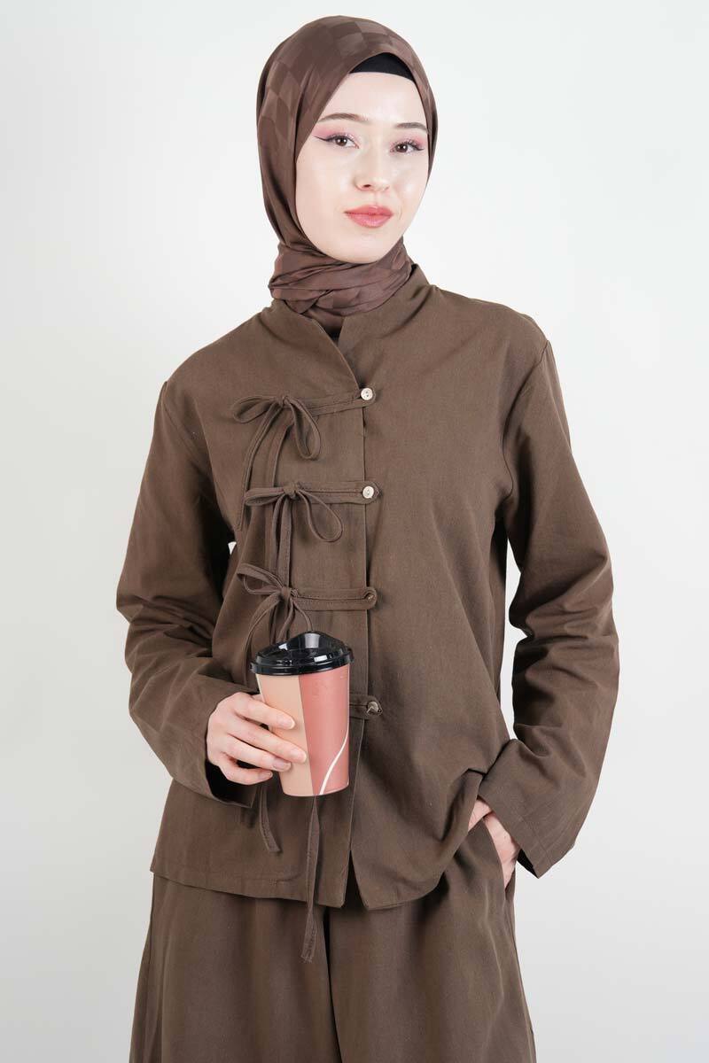 Tesettür Takım Ön Bağcık Detaylı Keten Bol Paçalı 2'li Takım Kahverengi - 2
