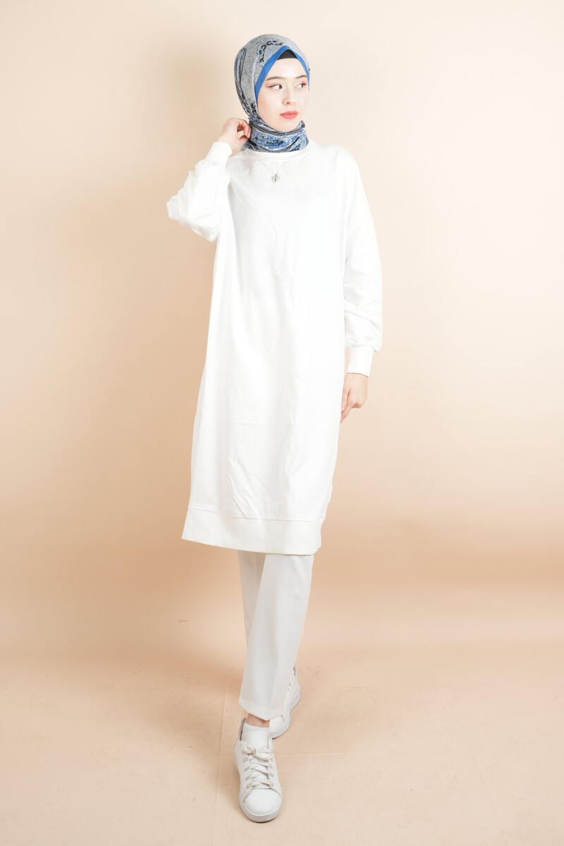Tesettür Uzun Sweat Basic Soul Amblemli Sweat Beyaz - 2