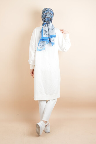 Tesettür Uzun Sweat Basic Soul Amblemli Sweat Beyaz - 4