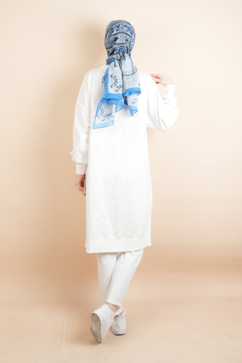 Tesettür Uzun Sweat Basic Soul Amblemli Sweat Beyaz - 4