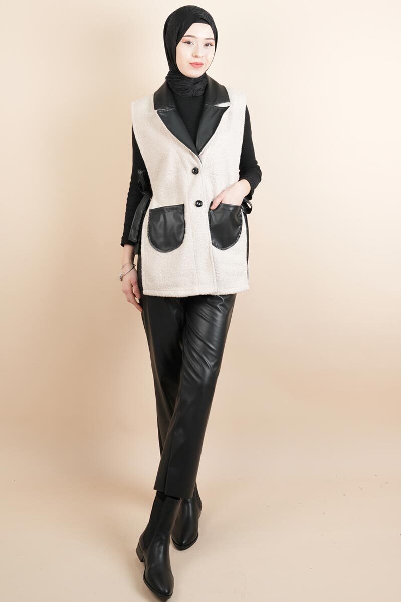 Tesettür Yelek Deri Detaylı Yandan Bağlamalı Teddy Yelek Krem - 2