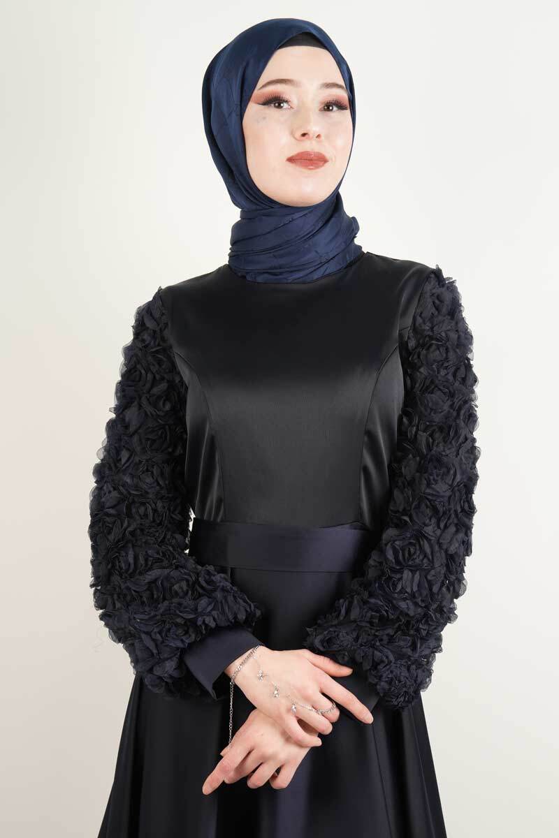 Tesettür Yeni Abiye Model Kol Etek Ucu Gül Detaylı Abiye Lacivert - 3