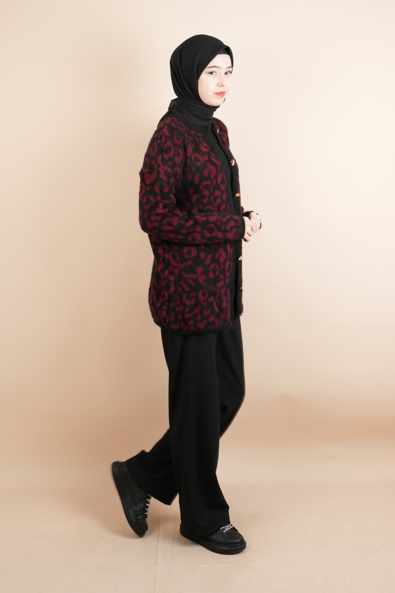 Tesettür Yumoş Hırka Leoparlı Düğmeli Uzun Yumoş Hırka Bordo - 3