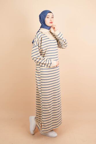 Uzun Tesettür Sweat Elbise Dik Yaka Yarım Fermuarlı 2 İplik Sweat Elbise Mavi - 03Kız Kulesi Teks (1)