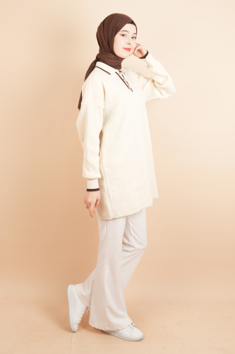 Yaka Ve Düğme Detaylı Tesettür Tunik Kazak Krem - 3