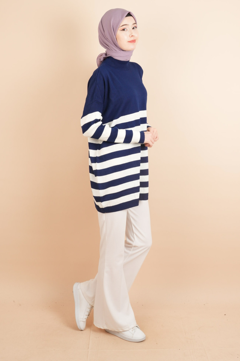 Yarım Balıkçı Yaka Tesettür Çizgili Tunik Kazak Lacivert - 2